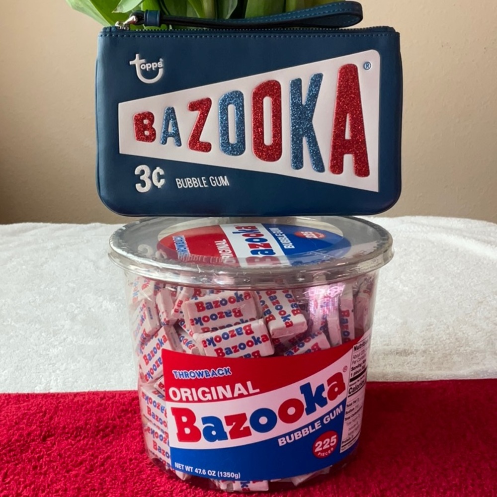 🍬 COACH BAZOOKA WRISTLET 🍬WITH BUBBLEGUM 🍬 - Picture 2 of 16